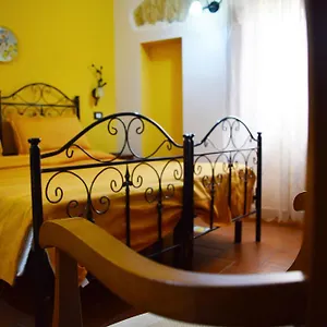 Salotto Di Athena Italien